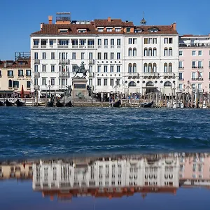 ***** Hotel Londra Palace Italy