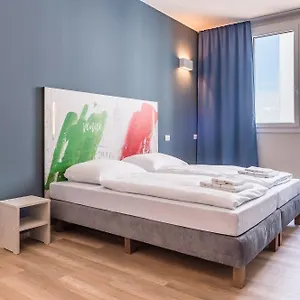  Hostel A&o Venezia Italy
